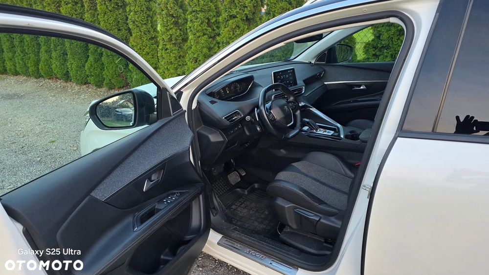 Peugeot 3008 1.2 PureTech Allure S&S EAT6 - 4