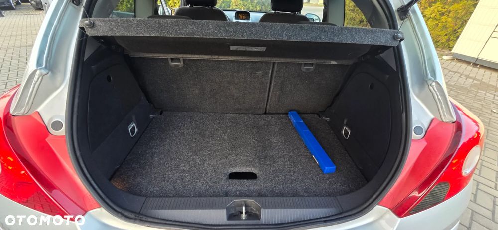 Opel Corsa 1.2 16V Enjoy - 29