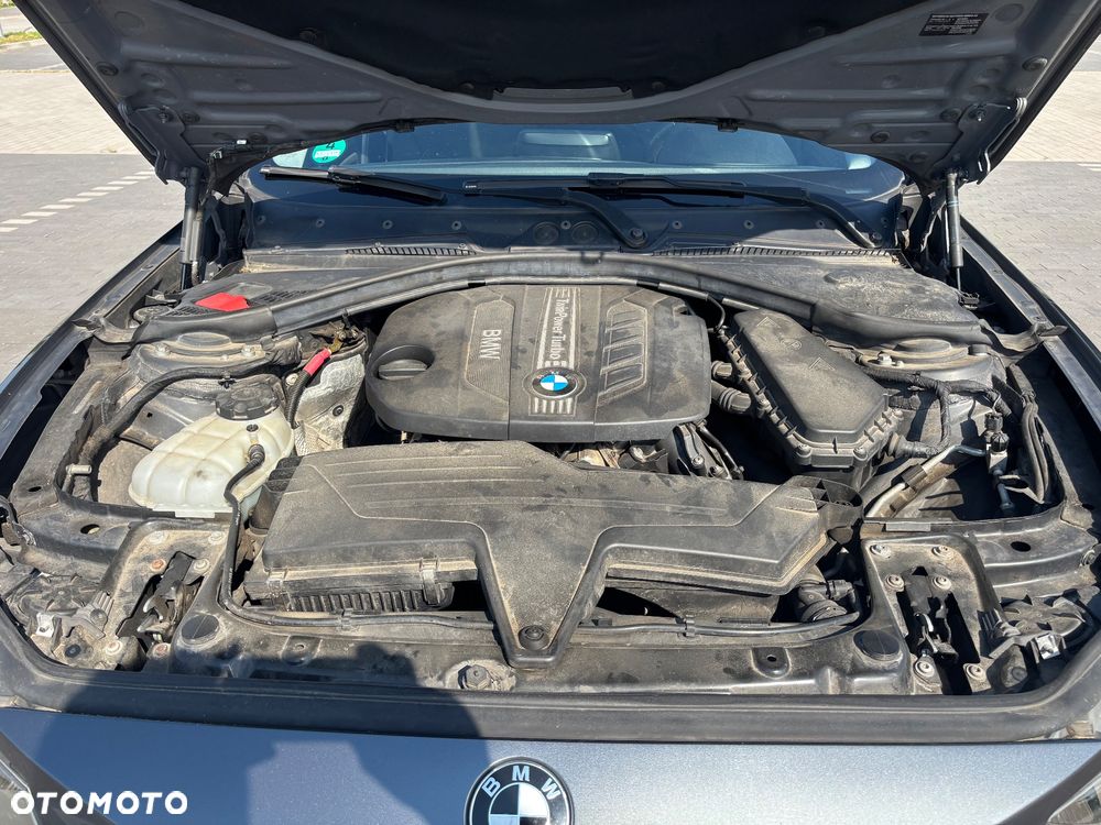 BMW Seria 1 118d DPF - 15