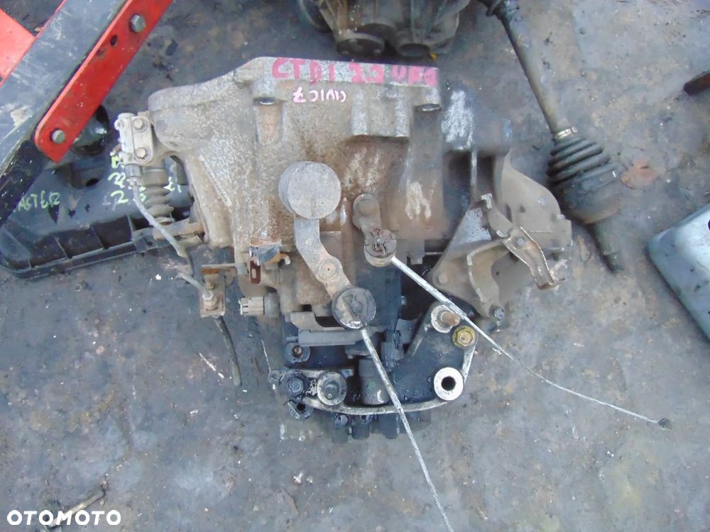 Skrzynia biegów honda civic 8 ufo 2,2 citd - 2