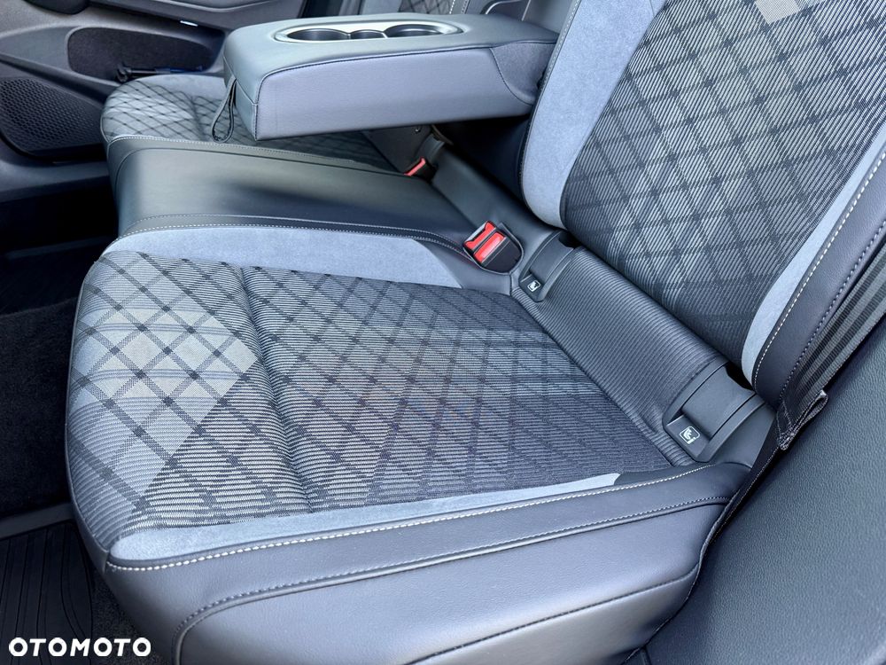Volkswagen Golf - 20