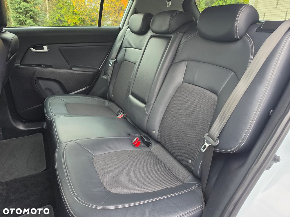 Kia Sportage 2.0 CVVT 4WD Fifa World Cup Edition - 31