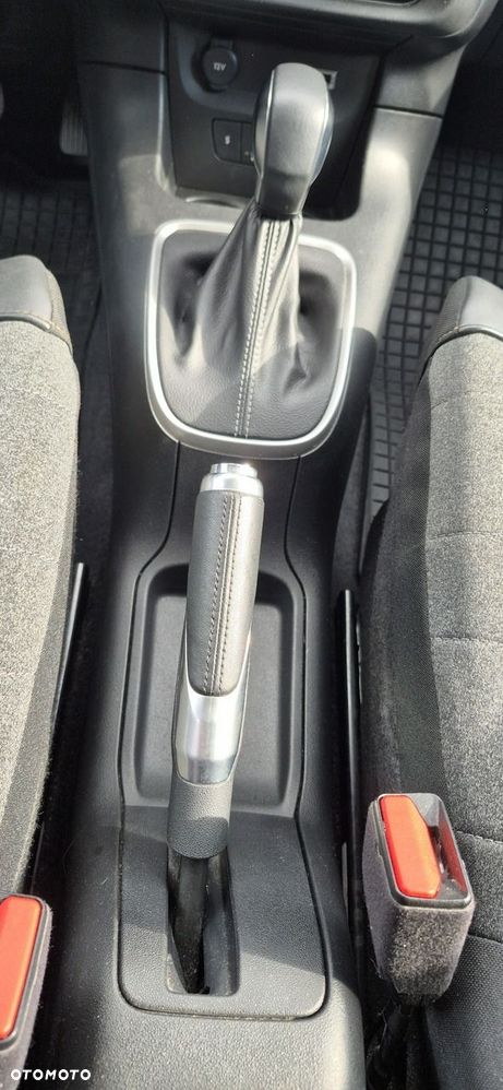 Citroën C3 Pure Tech 110 S&S EAT6 MAX - 19