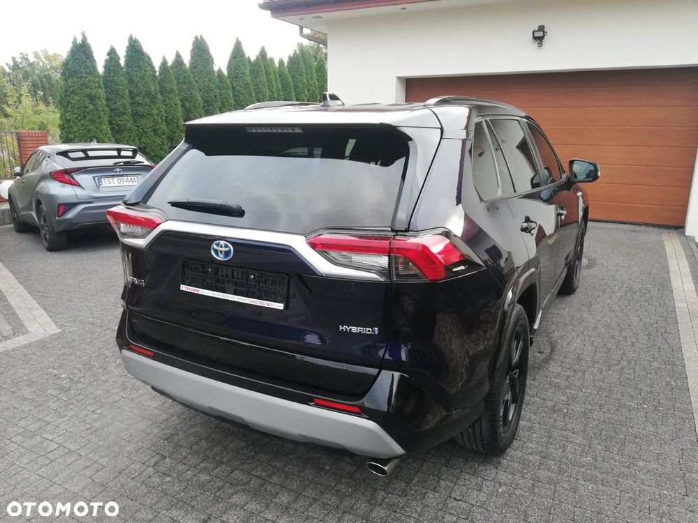 Toyota RAV4 - 10