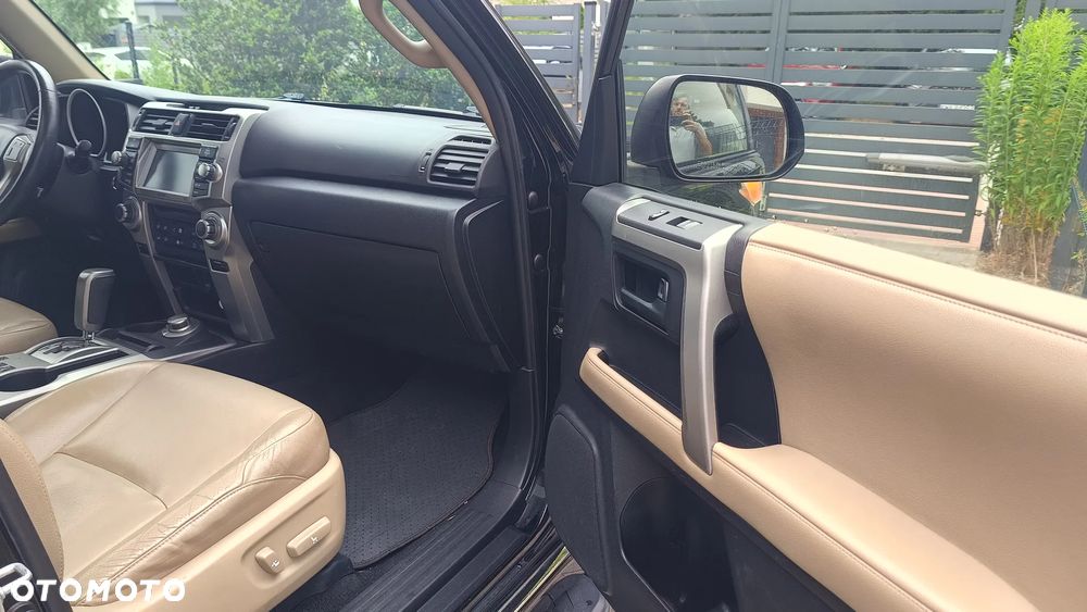 Toyota 4-Runner - 17