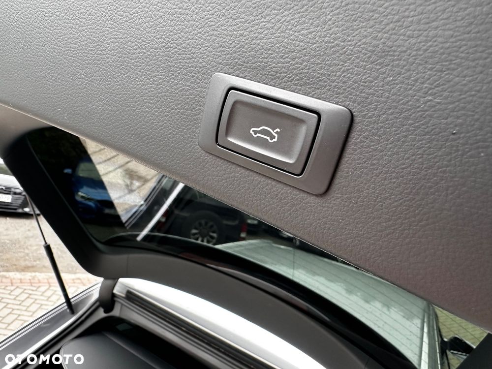 Audi A6 Avant 2.0 TDI Ultra S tronic - 18