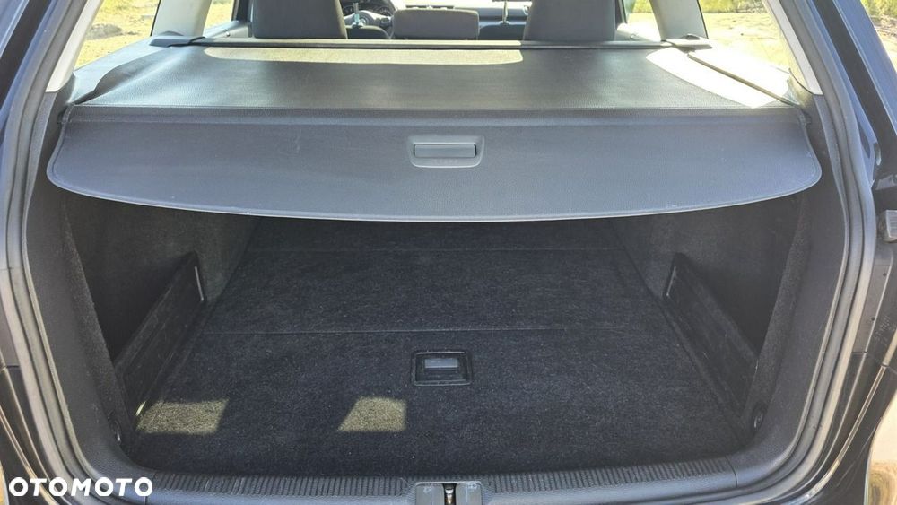 Volkswagen Passat - 23