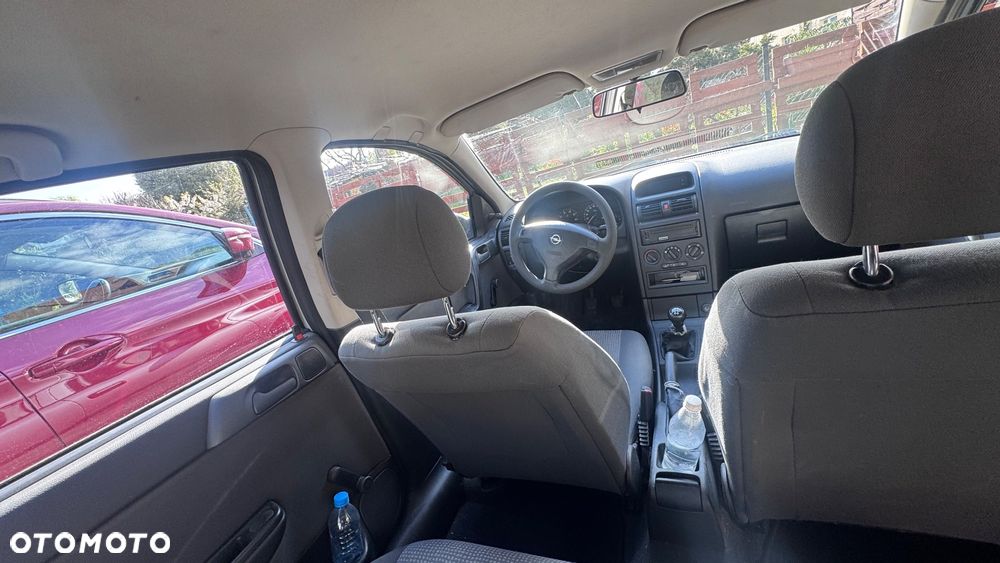 Opel Astra 1.4 - 9