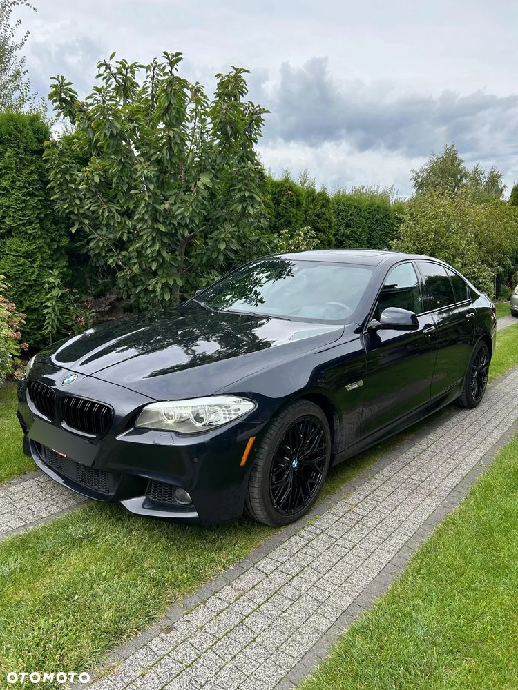 BMW Seria 5 550i - 16