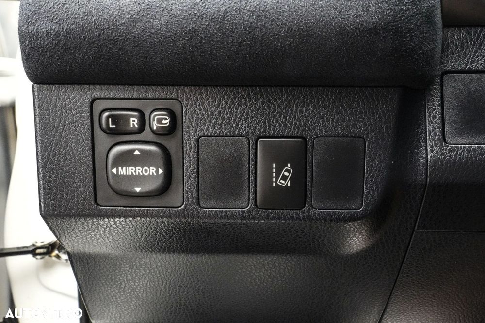 Toyota RAV4 2.5 VVT-i 4x2 Executive - 27