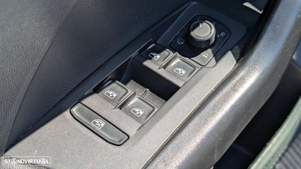 VW T-Cross 1.0 TSI Life - 15