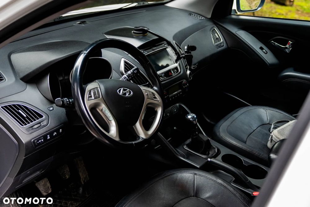 Hyundai ix35 2.0 CRDi 4WD Premium - 10