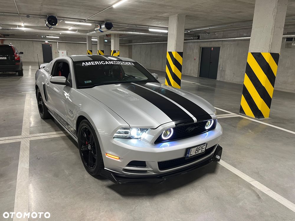 Ford Mustang 5.0 V8 GT Premium - 3