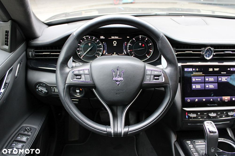 Maserati Quattroporte Modena - 17