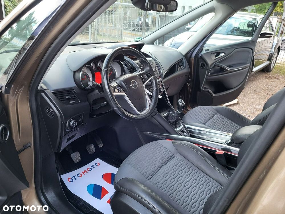 Opel Zafira 2014