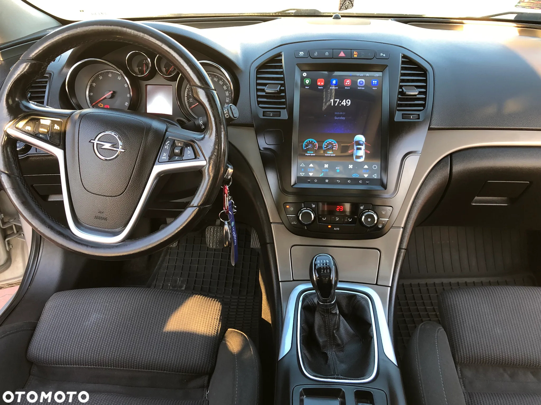 Opel Insignia 1.8 - 12