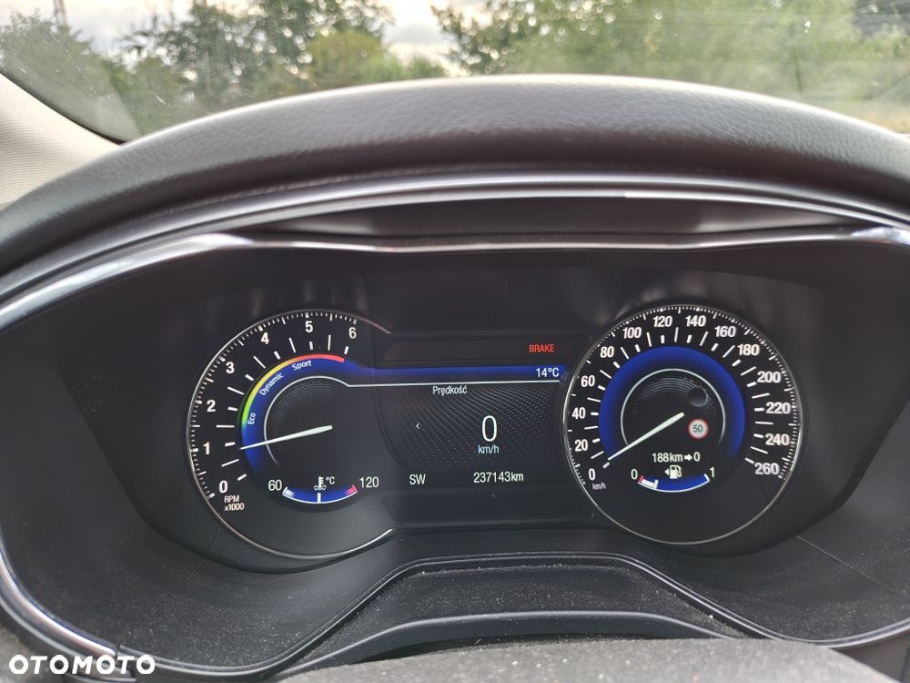 Ford Mondeo - 8