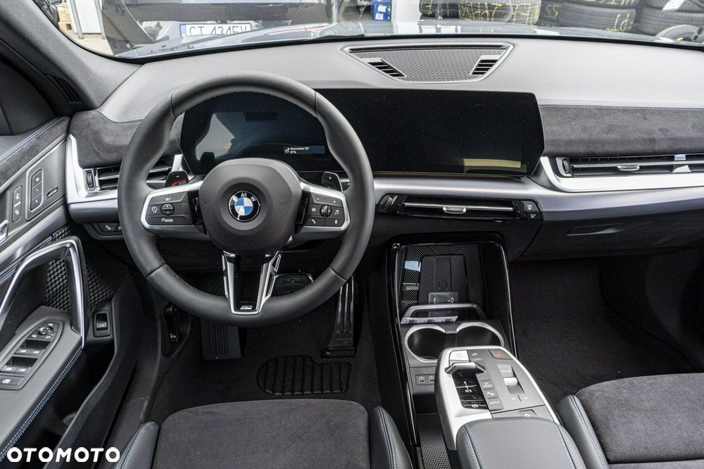 BMW X2 - 16