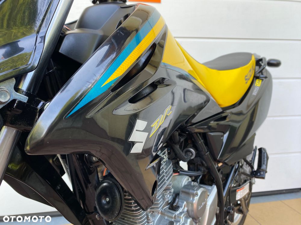 Suzuki DR - 24
