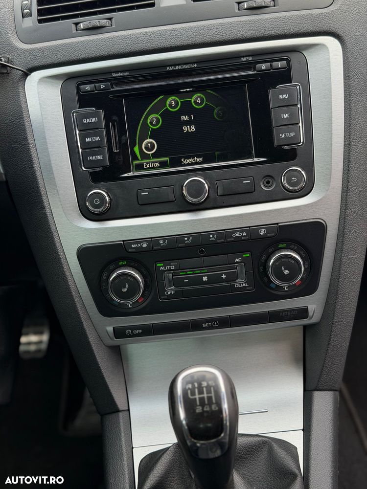 Skoda Octavia 2.0 TDI RS - 8
