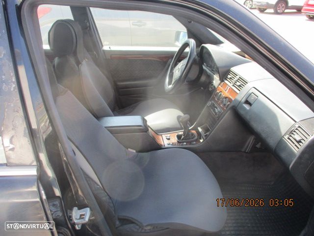 Mercedes-Benz C 220 D - 5