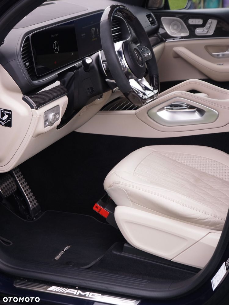 Mercedes-Benz GLS - 11