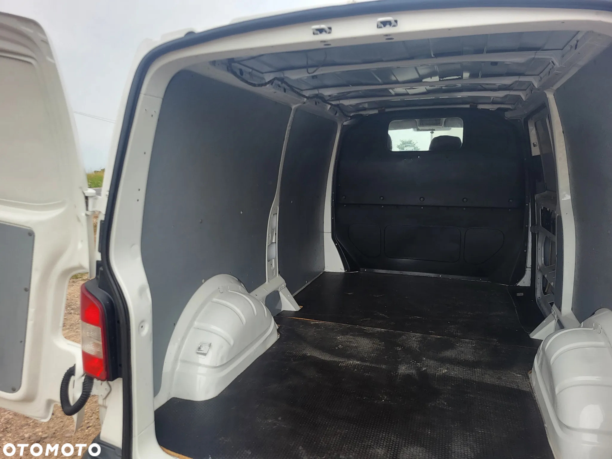 Volkswagen Transporter - 31