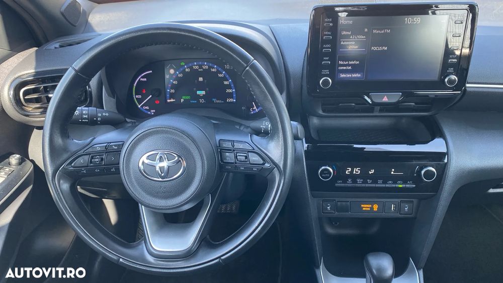 Toyota Yaris Cross 1.5 VVT-i HSD 116 4x2 HEV Dynamic - 9