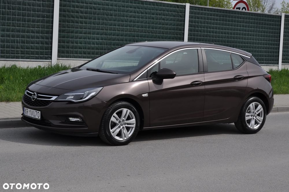 Opel Astra 1.4 T Enjoy - 11
