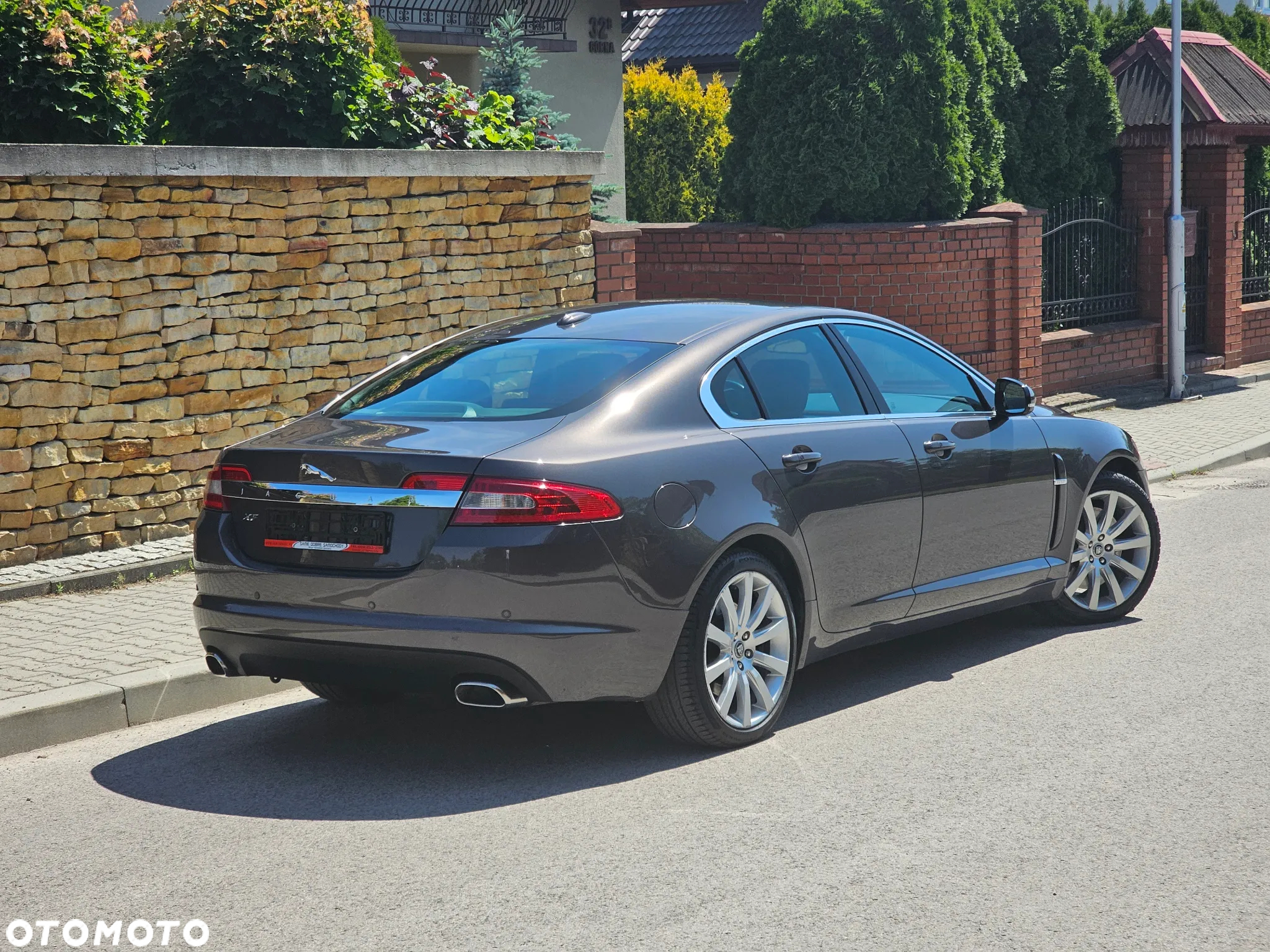 Jaguar XF 3.0 V6 Diesel Edition - 12