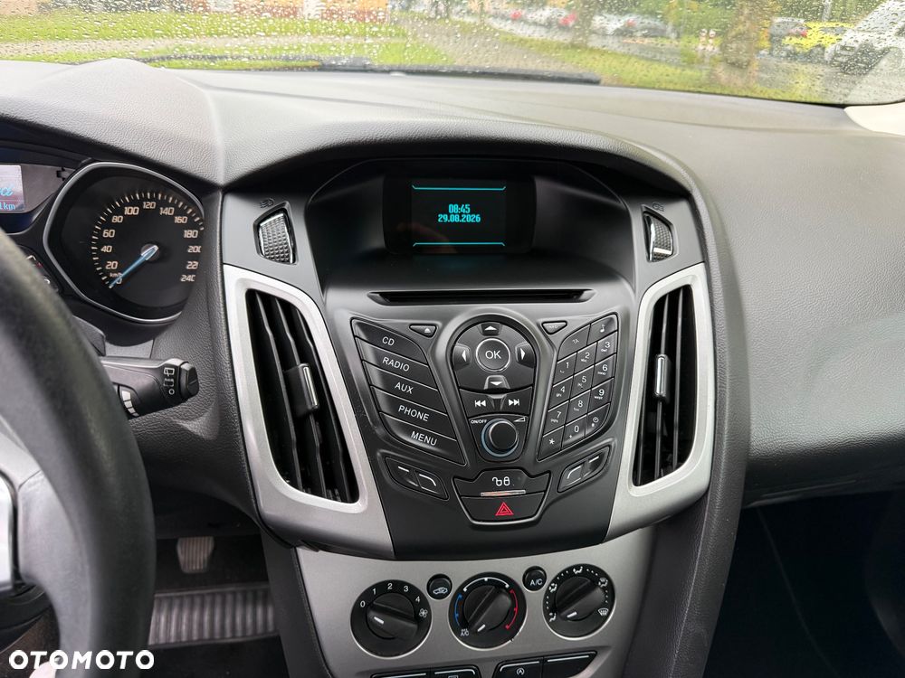 Ford Focus - 8
