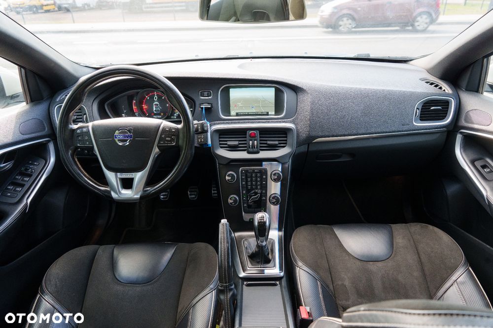 Volvo V40 D2 RDesign - 26
