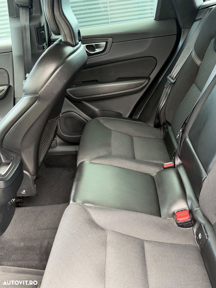 Volvo XC 60 T5 AWD Momentum - 13
