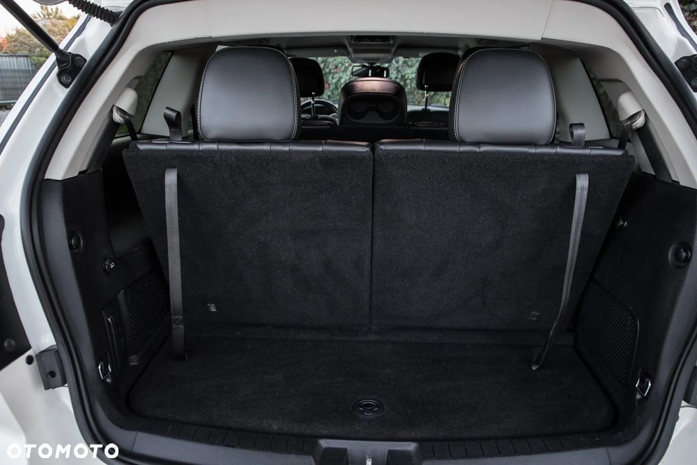 Fiat Freemont 2.0 Multijet Lounge AWD - 37