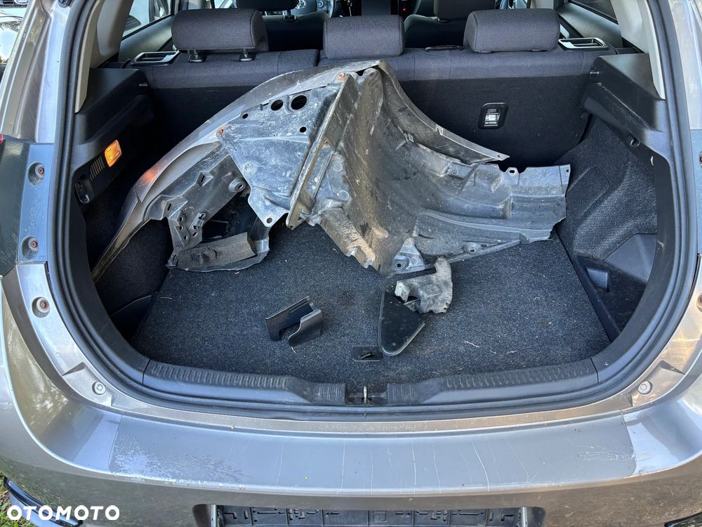 Toyota Auris - 16