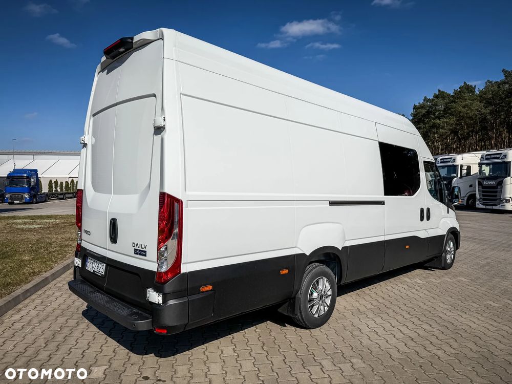 Iveco Daily 35S18HA8 V 3.0 Diesel 180 KM AT8 (ZF) L4H3 Brygadówka! - 24