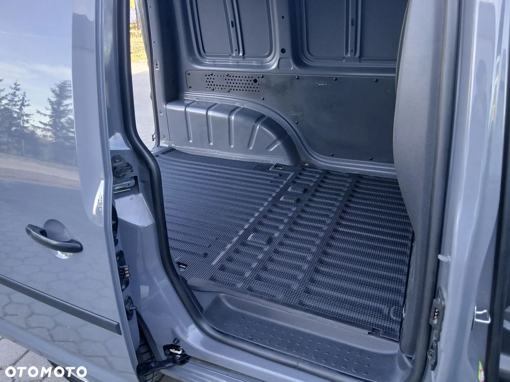 Volkswagen Caddy - 21