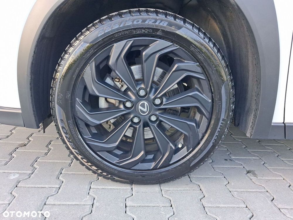Lexus UX 250h GPF Business 2WD - 20