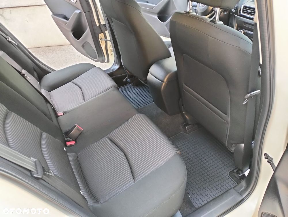 Mazda 3 2.0 Skyenergy EU6 - 13