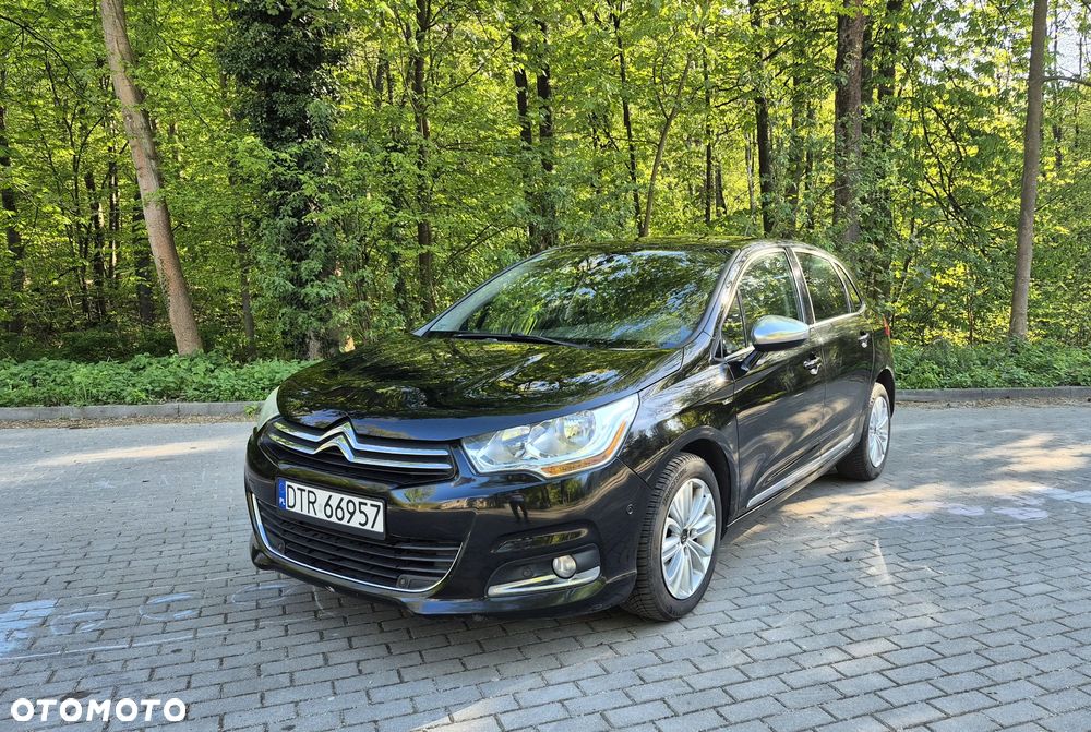Citroën C4 e-HDi 115 Exclusive - 4