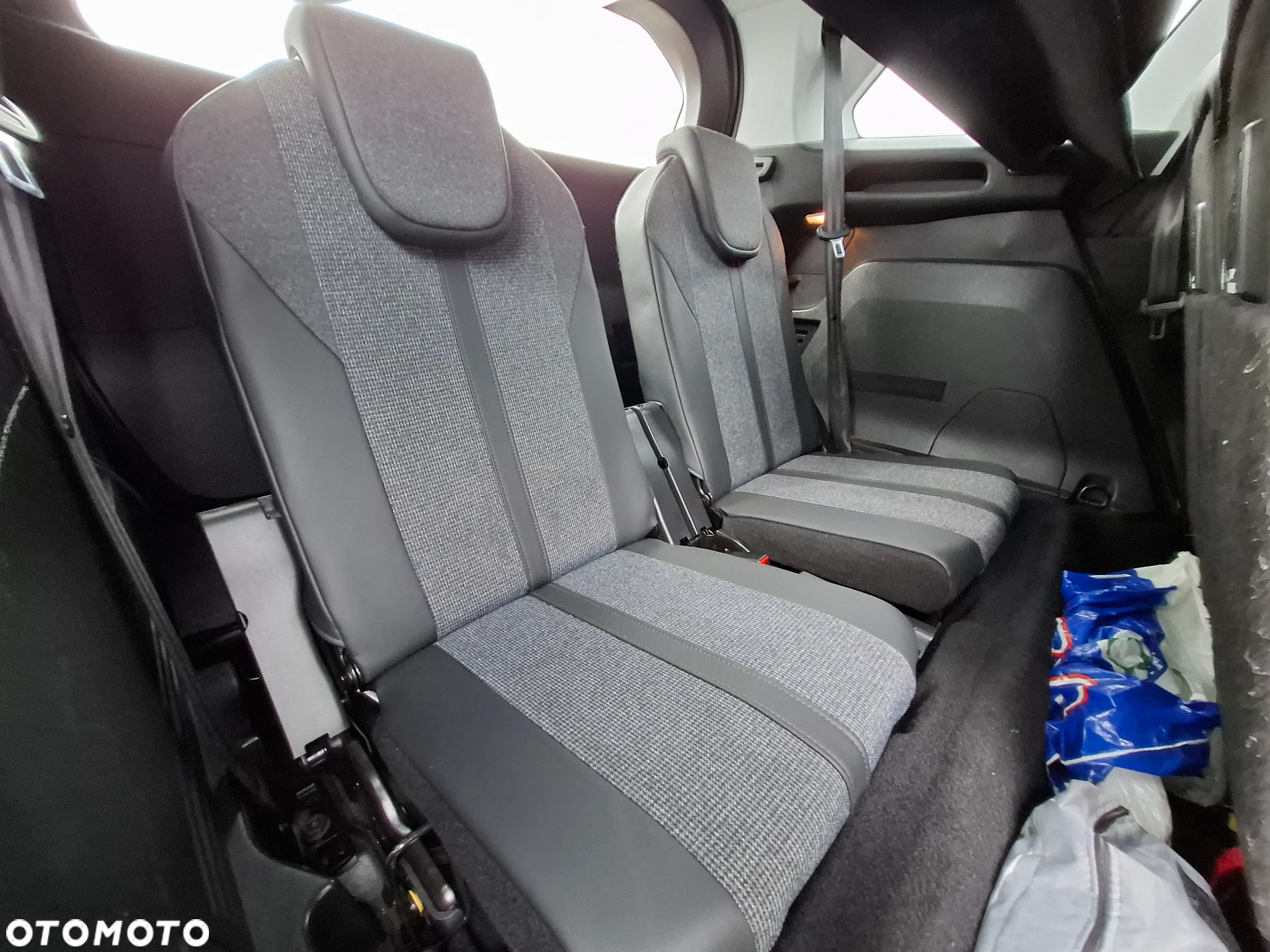 Peugeot 5008 1.5 BlueHDi Active S&S - 24