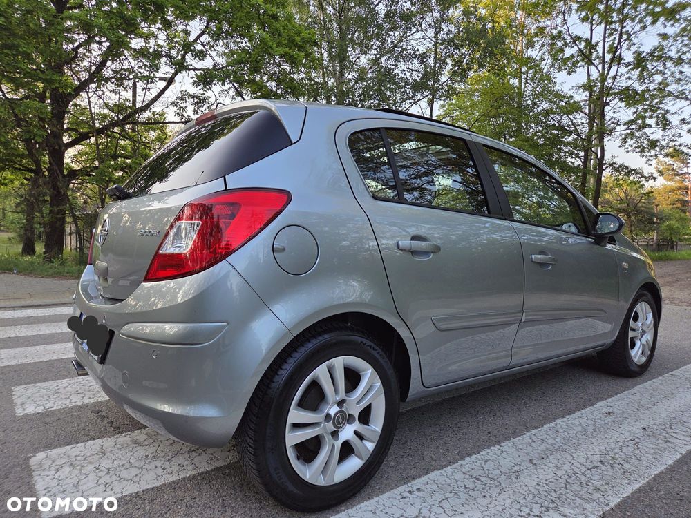 Opel Corsa 1.2 16V Cosmo EasyTronic - 7