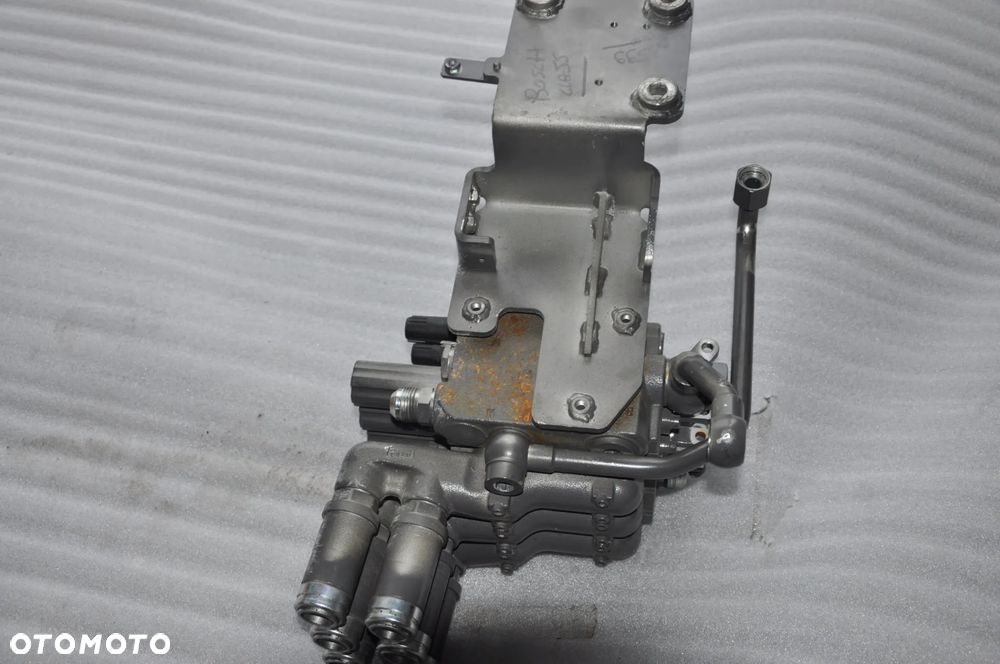 Rozdzielacz Hydrauliczny Dutz Fahr  6120 TTV - 2