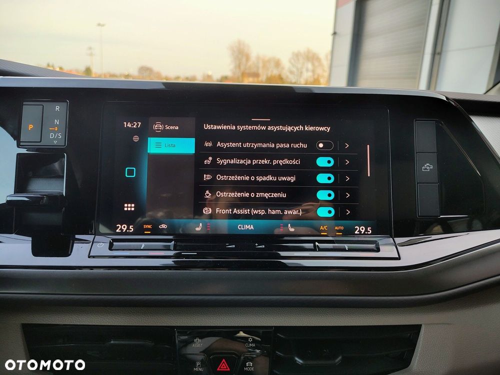 Volkswagen california Nowa California Beach silnik: 2,0 l TDI SCR 150 KM / skrzynia biegów: 7-biegowa DSG rozstaw osi: 3124 mm - 24