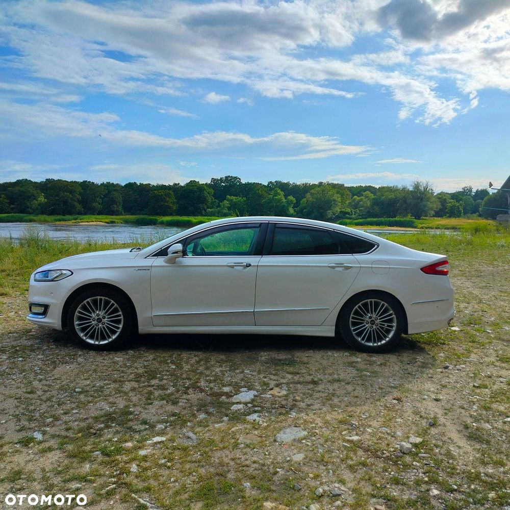 Ford Mondeo - 1
