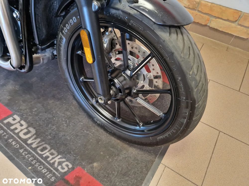 Triumph Speed Twin - 36