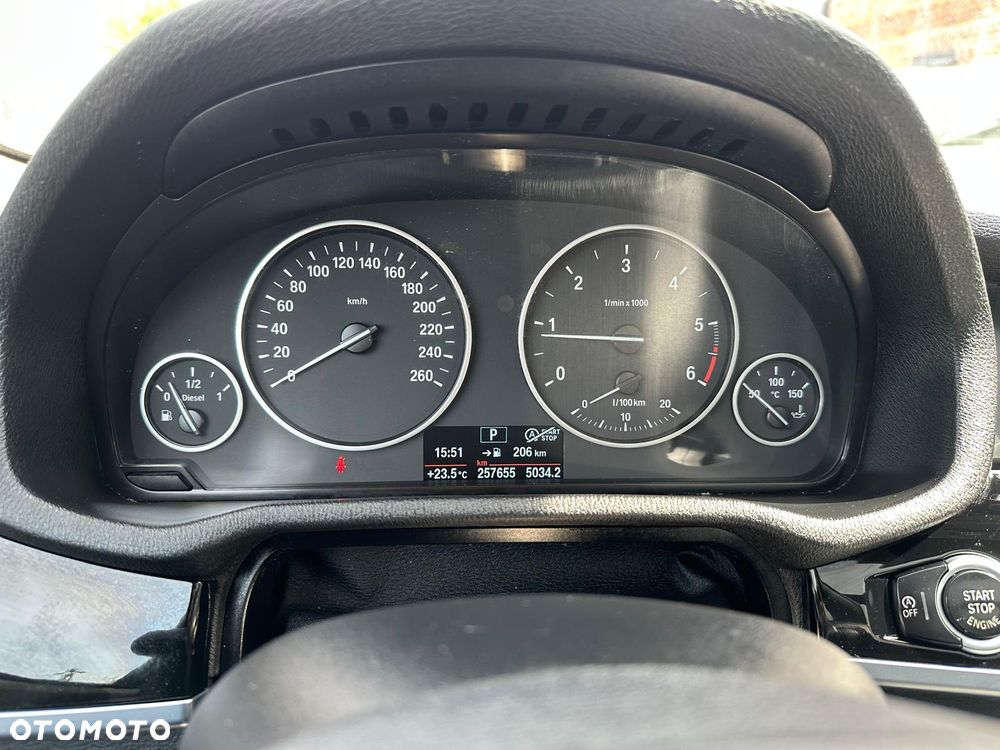 BMW X3 sDrive18d Advantage - 34