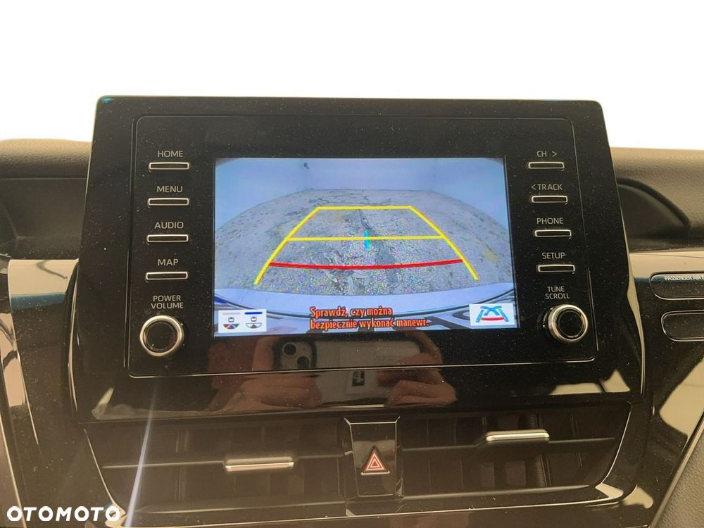 Toyota Camry - 20