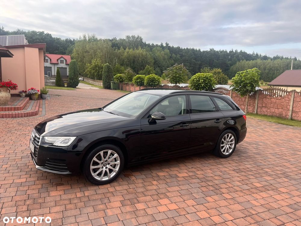 Audi A4 Avant 2.0 TDI S tronic quattro - 30