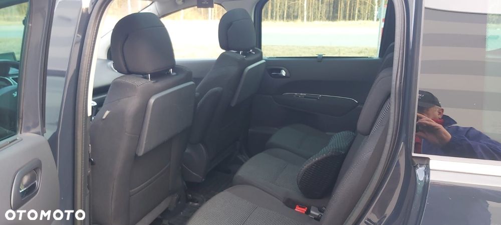 Peugeot 5008 2.0 HDi Active - 10